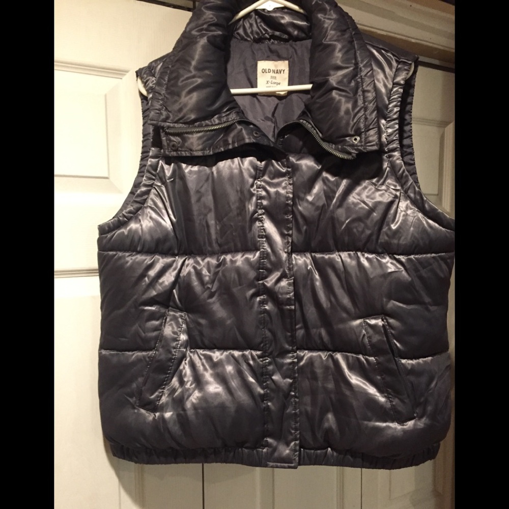Old navy vest size xl like new